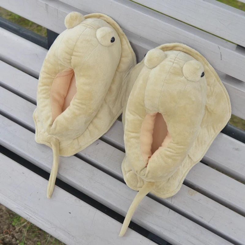 Ocean Cuddle Manta Slippers - ZooFeet